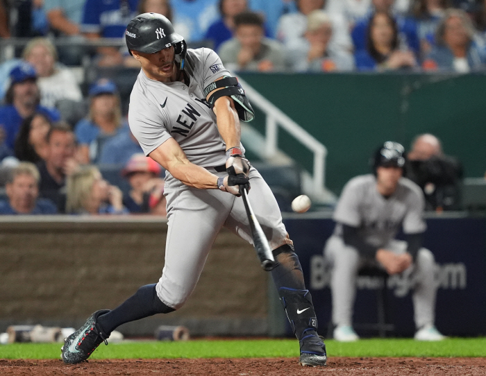 Judge hits 58 home runs and rests, PS's career batting average of 0.203 What should I do...One win left for the Yankees' ALCS