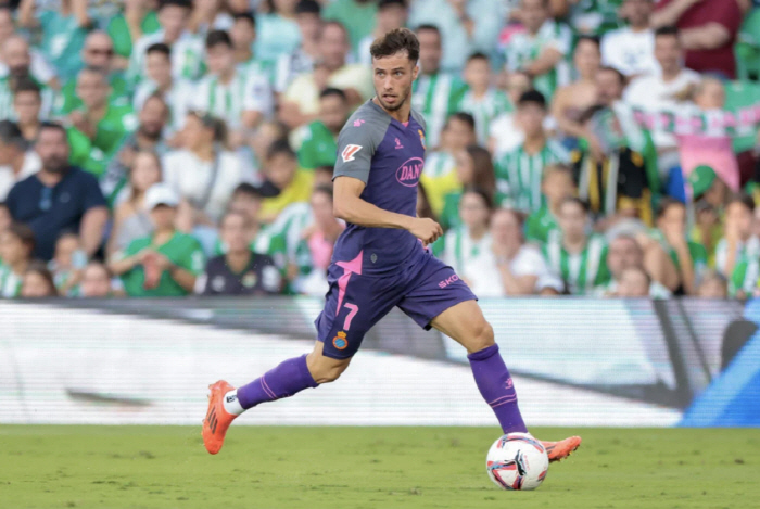 'Levy's pioneer, he is hooked on cost-effective La Liga strikers' Tottenham's January transfer market priority target, Espanyol Poi is also targeted