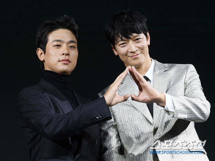  Kang Dong-won and Park Jung-min, friendship between two men who meet as enemies