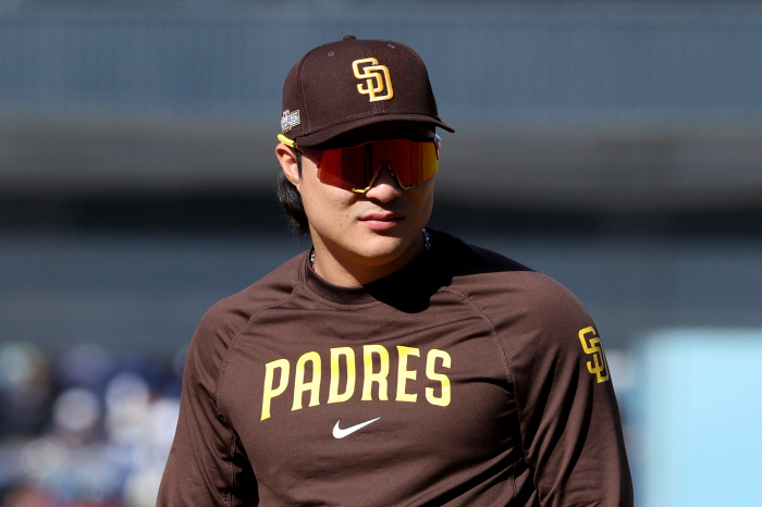 Ha-sung Kim underwent shoulder surgery, but he doesn't know when to return, ''SD won't do qualifying offers.'' U.S. media