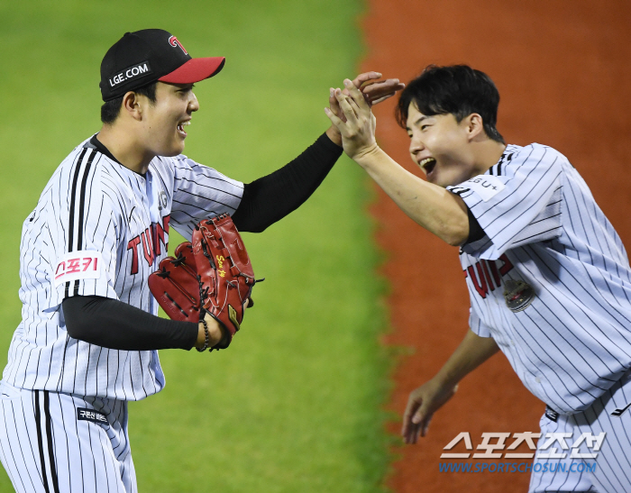 'I'll avenge you for sure.' Revenge after 22 years of crying 'Elene' during the 2002 Korean Series. Last year's Korean Series win → Samsung will wake up this year