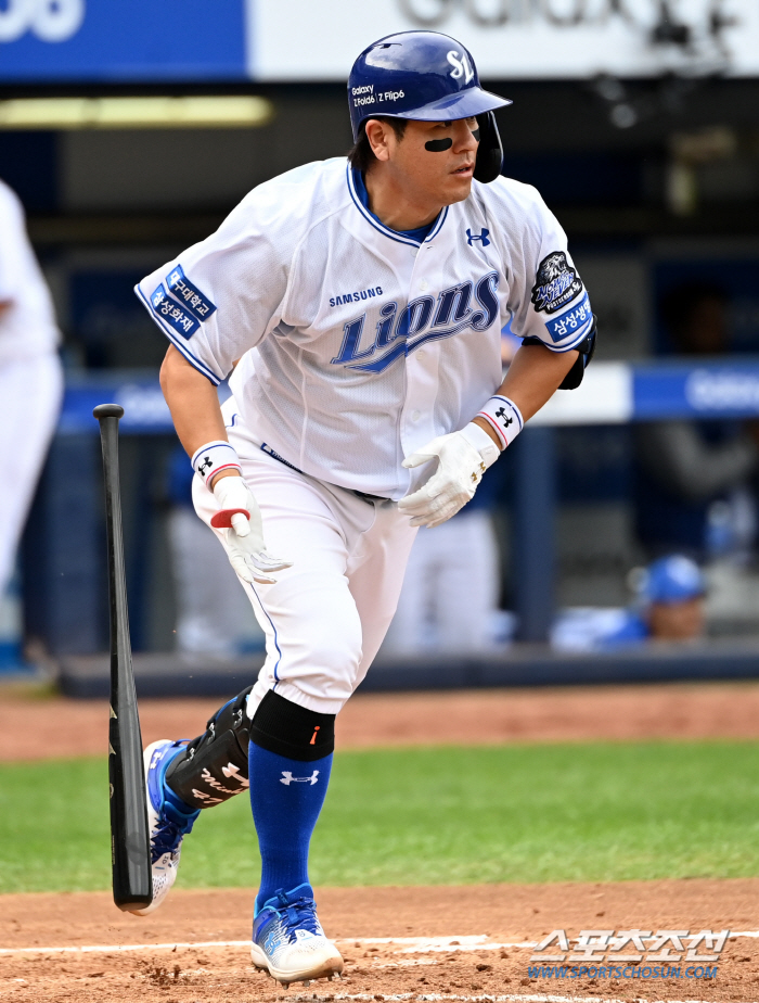 'How hot can the team that has been waiting for be like this?' Legend's exclamation, Samsung's 5th starter hit all the PO 5th in just the 5th inning..3 home runs and 11 hits 