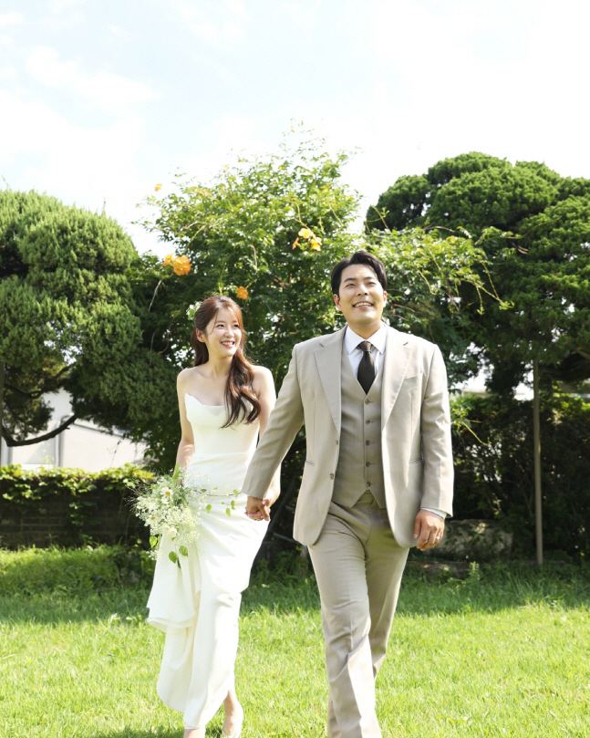 'Is Jo In Seong a guest?'Kim Hae-joon ♥ Kim Seung-hye gets married today (13th), and comedian's 21st couple is born