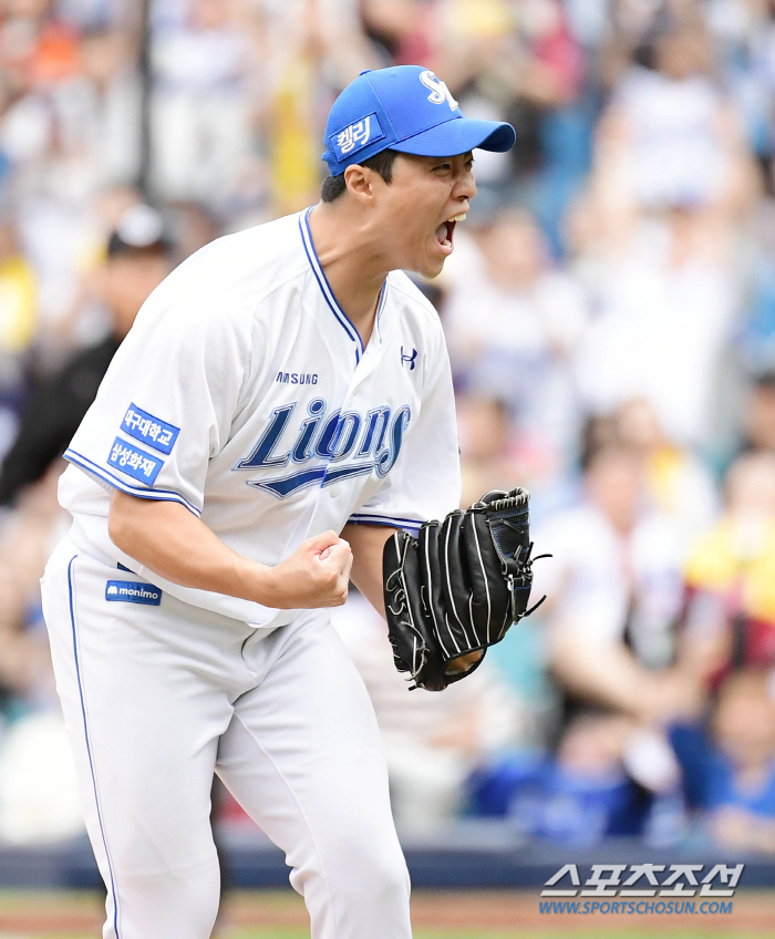 'Me? Is that right?' It's not even a must-win group, but he puts in a desperate match, 155km bang → Austin three-ball strikeouts 