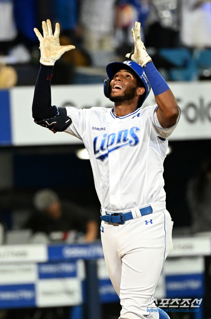 'Connor, Samsung is strong even without Koo Ja-wook'1st win to Gwangju' Kim Young-woong, Kim Heon-gon (2), Diaz (2) Home Run Five Big Ball Show Won Tae-in 6.2 innings, one run, Samsung come from behind to win 10-5