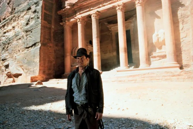 Discovering a 2,000-year-old tomb in the background of the movie 'Indiana Jones' also discovered 'The Holy Grail'