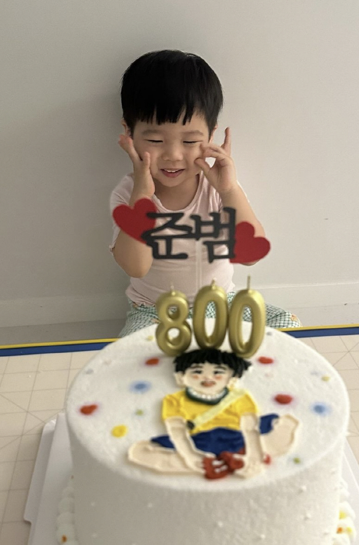 Hong Hyun-hee ♥ Jaysun Jun-beom, 800 days old already..Thank you for growing up well