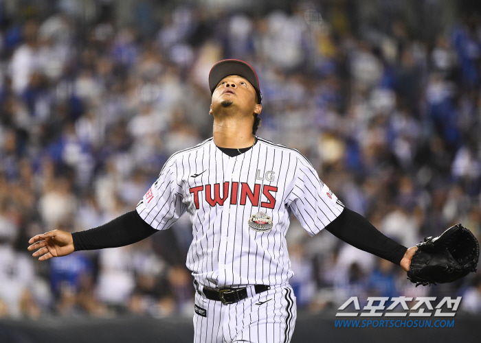 '5 billion Elin' 5.1 innings win 'El Dongwon' 3.1 innings super save LG, 1-0 cliff edge win. Good for one run with seven Samsung pitchers. Jamsil was big