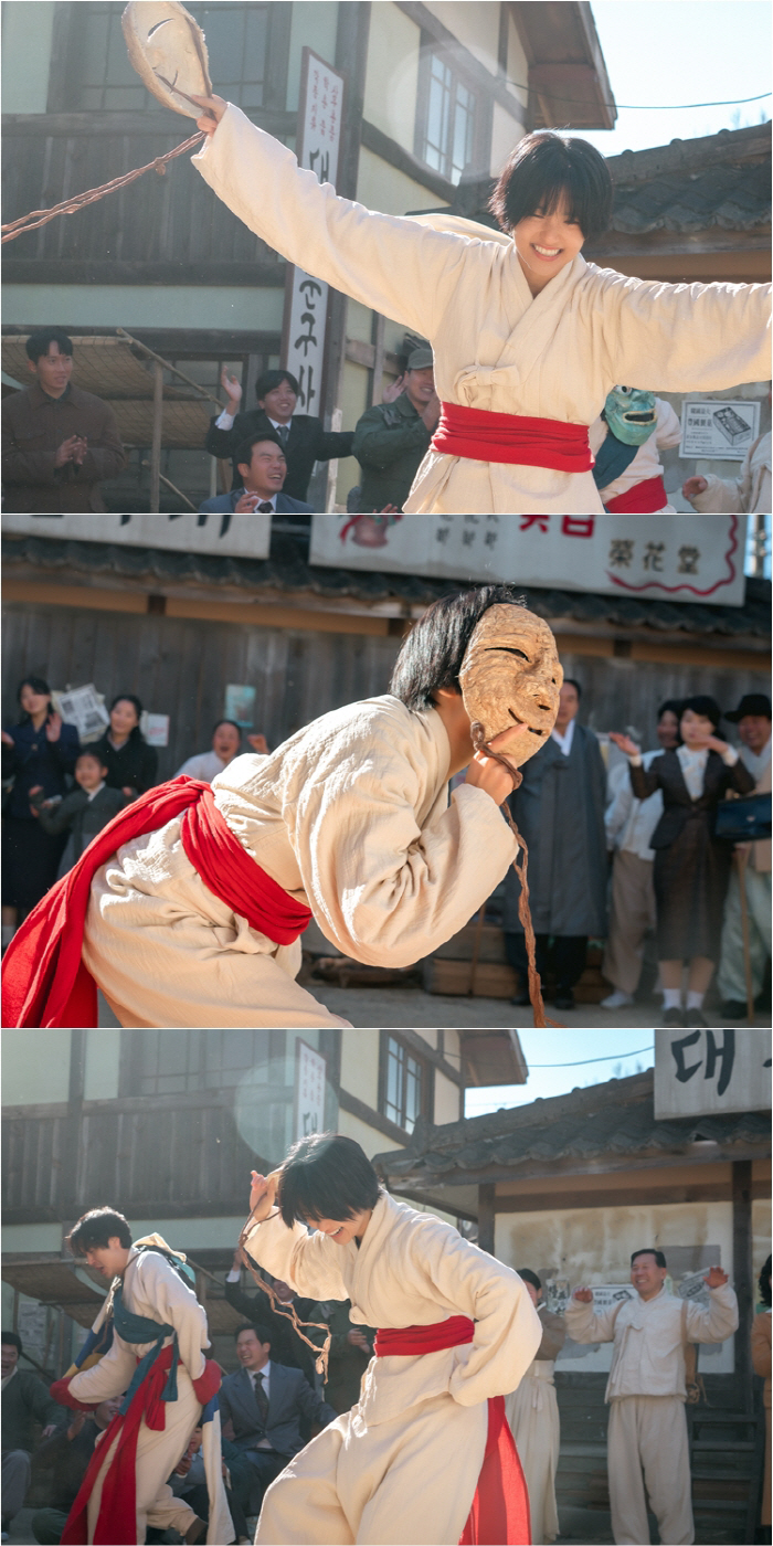 Doubles the ratings ↑ Kim Tae-ri performs a mask dance