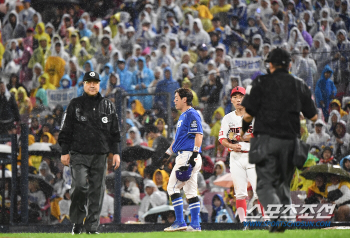 Dae Heon-gon did it again...What are the conditions for the establishment of the rain-related cold game after a 0 balanced first home run?