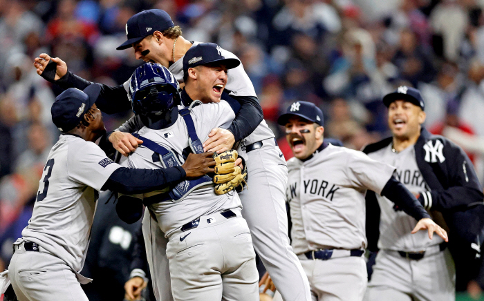 The 'Greatest Big Match of the Century' statistics and gamblers are the Dodgers - experts are the middle of the world...I'm going to the 7th round