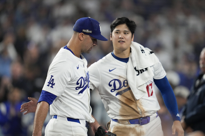 Ohtani can't help himself with his biggest weakness in LAD, the Yankees have already scored Gerrit Cole in Game 1...Fleherty or Yamamoto?