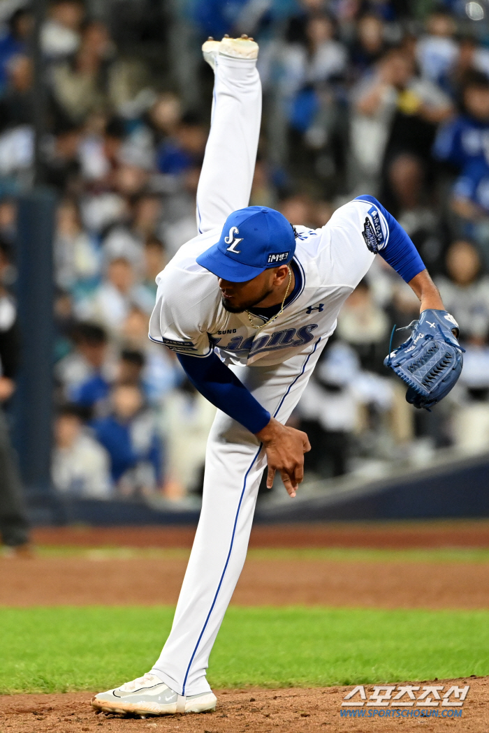 '101→110→107' Reyes was also the Samsung saviorAfter PO, 7 innings of monster throws!