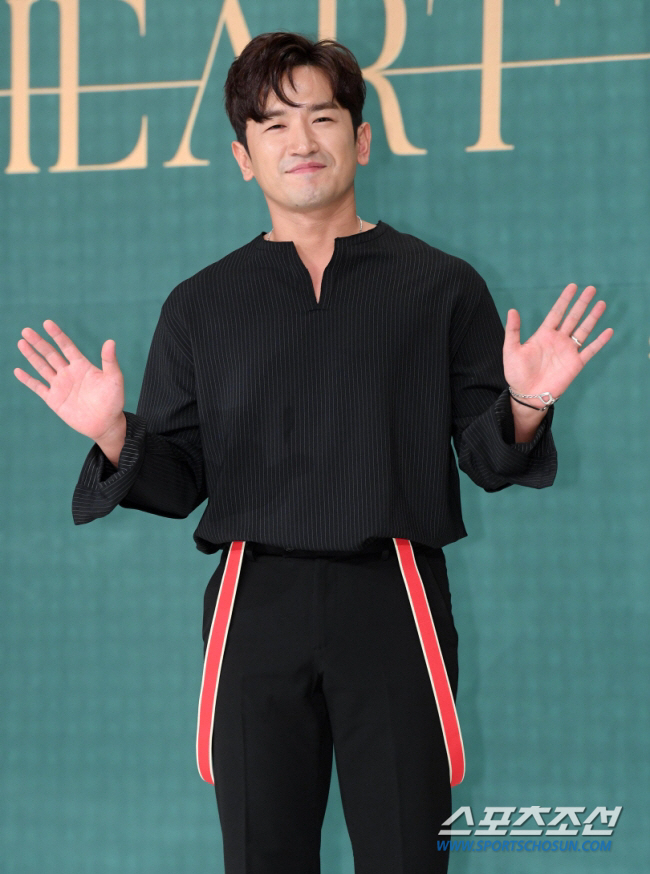 SHINHWA Lee Minwoo is about to get married?'Sales of 4 Billion' We met CEO Sung In-in