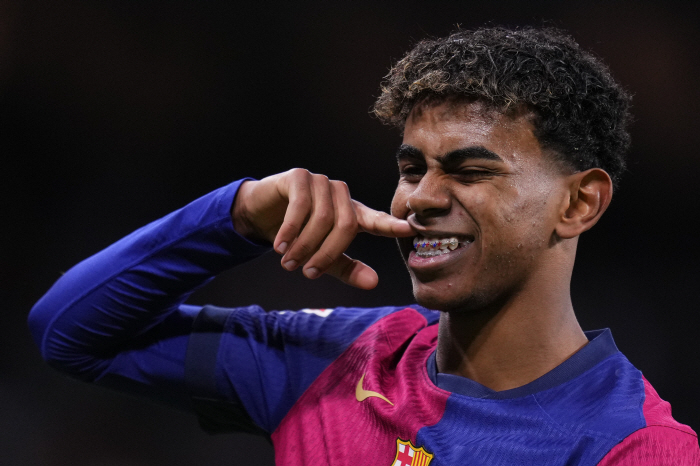 Barcelona, Munich and Real Madrid scored four goals, becoming the youngest El Clasico to score a 4-0 victory...Mbappe, scoreless offside 8 times 'Disgrace'