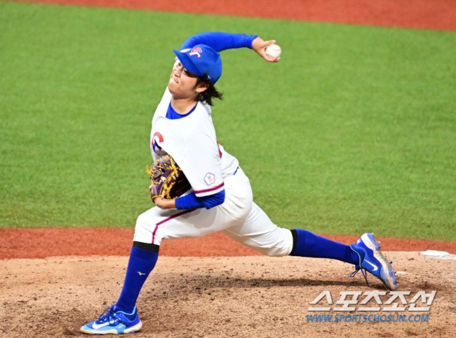 Korea → Special Ace, which overwhelmed Japanese batters, is on fire to recruit three to four NPB teams