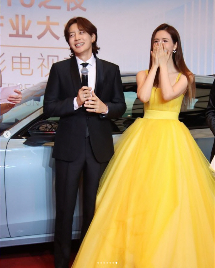 '10 billion in sales' Lee Da-hae, this time with ♥Seven, the red carpet with a couple