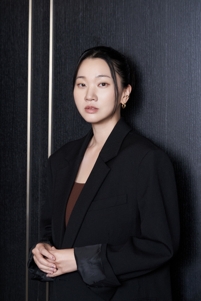  Jang Yoon-ju 'Ununderstandable Character, Han Kang 'Vegetarian' Read and Help' ' ('Minimal goodwill')