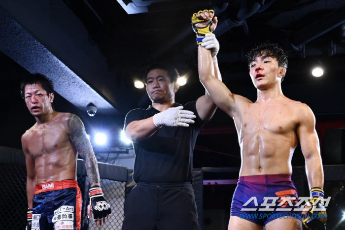 Road FC 18-year-old prospect Cho Joon-gun wins unanimous decision over Japanese veteran in enemy territory