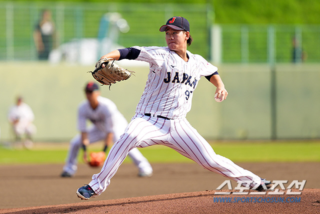 123456789 3 consecutive all-hitting innings, 37 pitches and 5K perfect, Premier 12 opening game selection, perfect debut of Yomiuri's 5th starting pitcher 