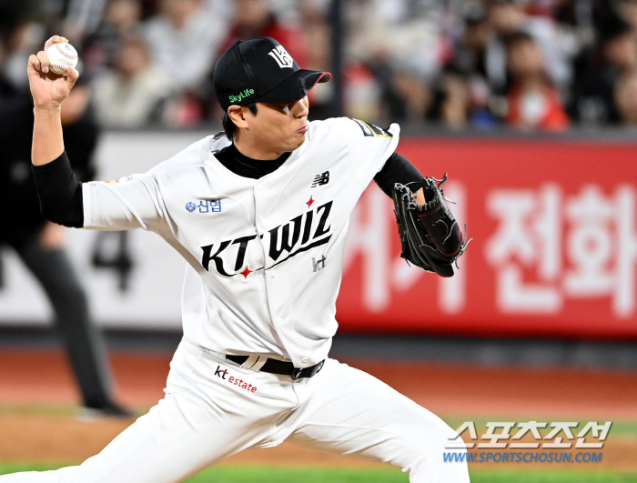 ''At the age of 40, he signed a 700 million contract, writing a new history in the KBO.' Behind the scenes of Woo Kyu-min's first FA contract 'The reason why I applied for the third FA is because'