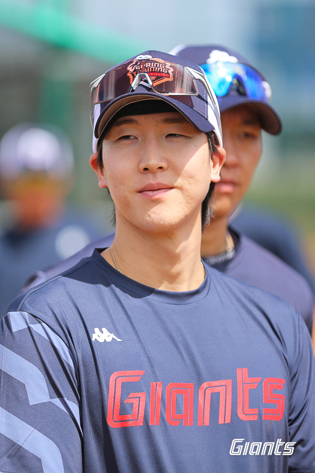 'I should have come to Lotte'. Legendary brother → Promised 30 years old? It's already been 13 years. Choi Hang's dream tomorrow.