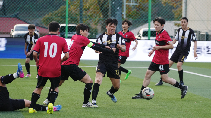 'The Strongest Footballer' Jeju, the first winner of the Special Olympics Korea-K League Unified Cup'