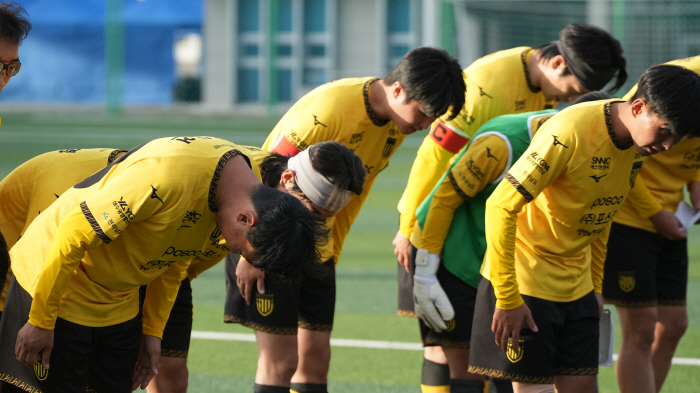 'The Strongest Footballer' Jeju, the first winner of the Special Olympics Korea-K League Unified Cup'