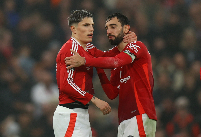 The acting mission of 'Park Ji-sung's best friend' is a big success!→Bruno's winning goal Garnacho's wonder goal explosion! Man Utd win 3-0 against Leicester...a four-game unbeaten streak