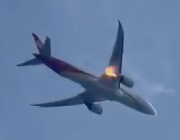 Crash with engine firebird as soon as Chinese airliner takes off?