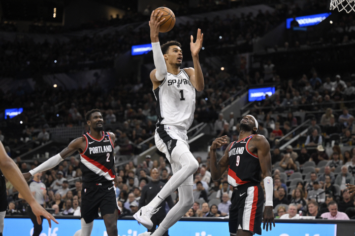 Frustrated monster newcomer? The reason is because of my teammates. Victor Wembanyama Shooting Efficiency Down, Why Jeremy Sohan?