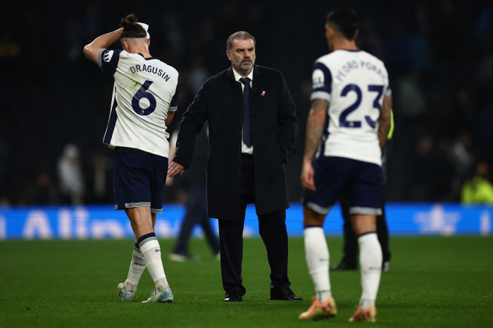 'Home booing explosion'→''Eye laser''Launch'Postecoglou's humiliating defeat, controversy over crowd and war of nerves