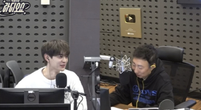 Minho Reveals He Received SM Entertainment Shares