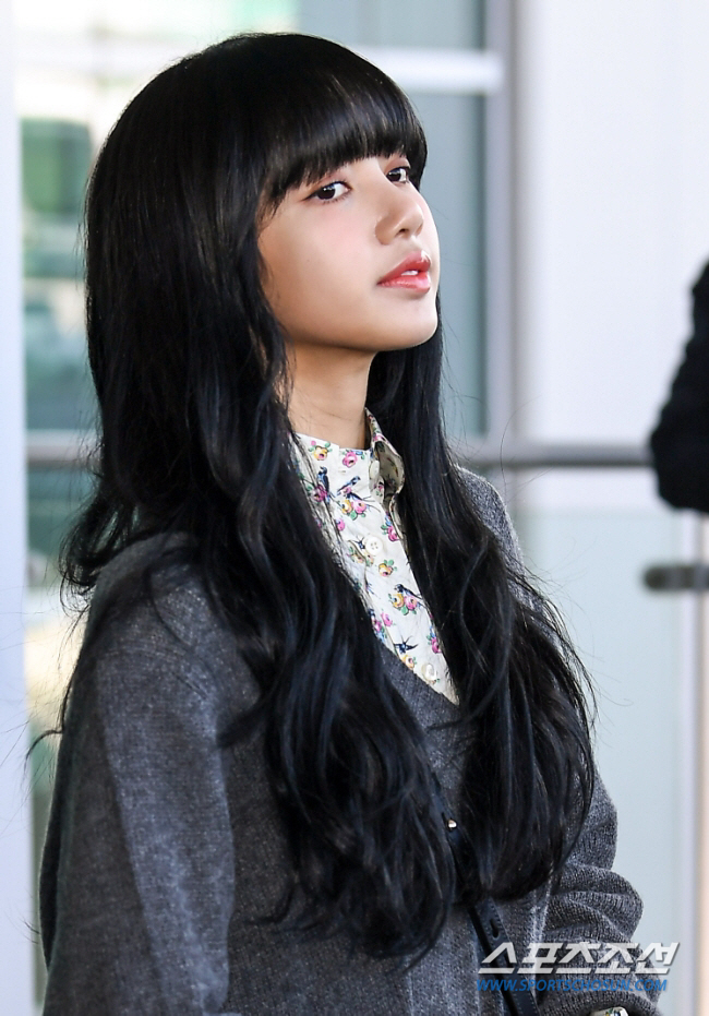 BLACKPINK's Lisa Debuts as Lalisa in 'White Lotus' Season 3