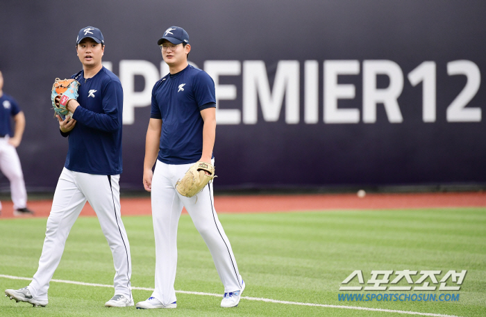 'I have another question' Kim Seo-hyun, who regained his confidence, finds coach-seniors and asks questions again