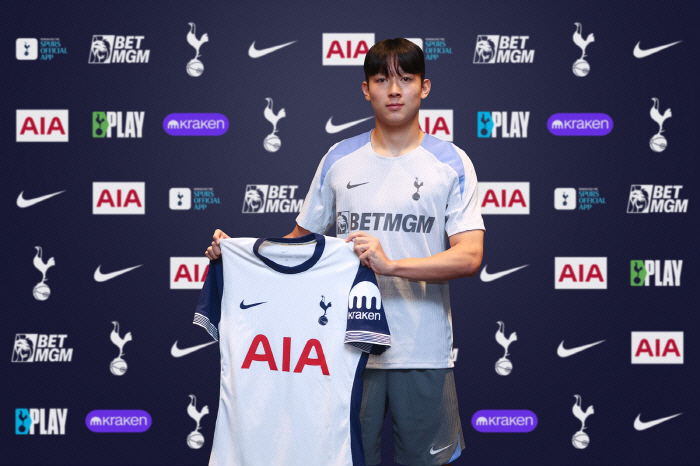 There has never been a scene like this in Korean soccer, Yang Min-hyuk pass → Son Heung-min sees a goal...Will Tottenham's early joining request speed up its debut in the EPL