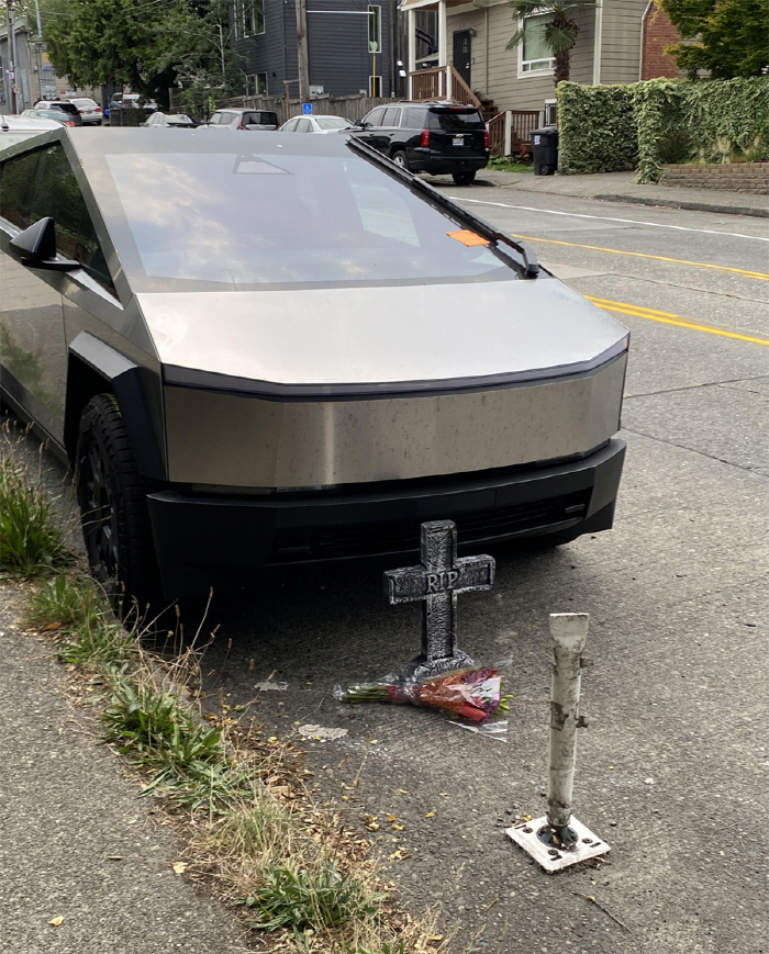 Tombstone's Tombstone Continues in Tesla Cybertruck Accident