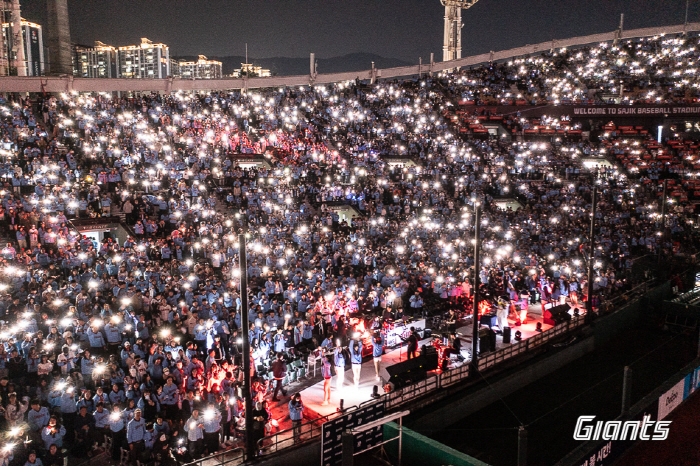 'It costs 1 trillion won to play domed stadium.' Is that true? Lotte's new stadium, which is three years late, hopes to keep its promise of opening in 2031. 