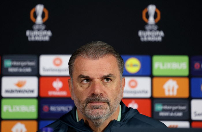 Tottenham Postecoglou, who protects Son Heung-min, the team's coach who protects the perpetrators of racism, also said, 'Appeal support Bentancourt is the best.'