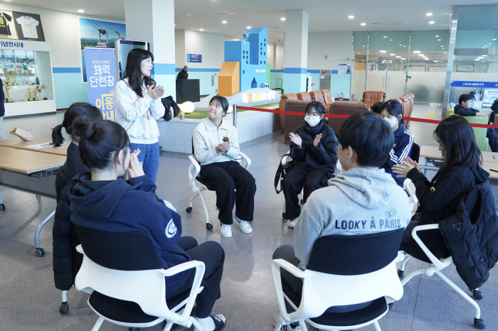 ·'Sport event  Save the region  Resolving the balance of education' Samcheok's pride of catching three birds with one stone'2024 Hydrogen Dream Samchuk' meets the heat of the nation's three to three basketball parties'