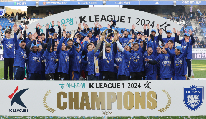 The Taste of Football HD Hyundai Executive Vice Chairman Chung Kisun Says “I Thought I Would Be Used To It After Three Consecutive Championships”… An Inspiring Future for Ulsan HD as it Builds a new Dynasty