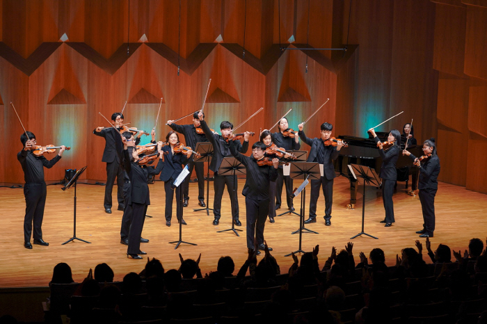 'We become one with music' Special Olympics Korea holds a year-end concert for people with developmental disabilities 'Special Harmony'