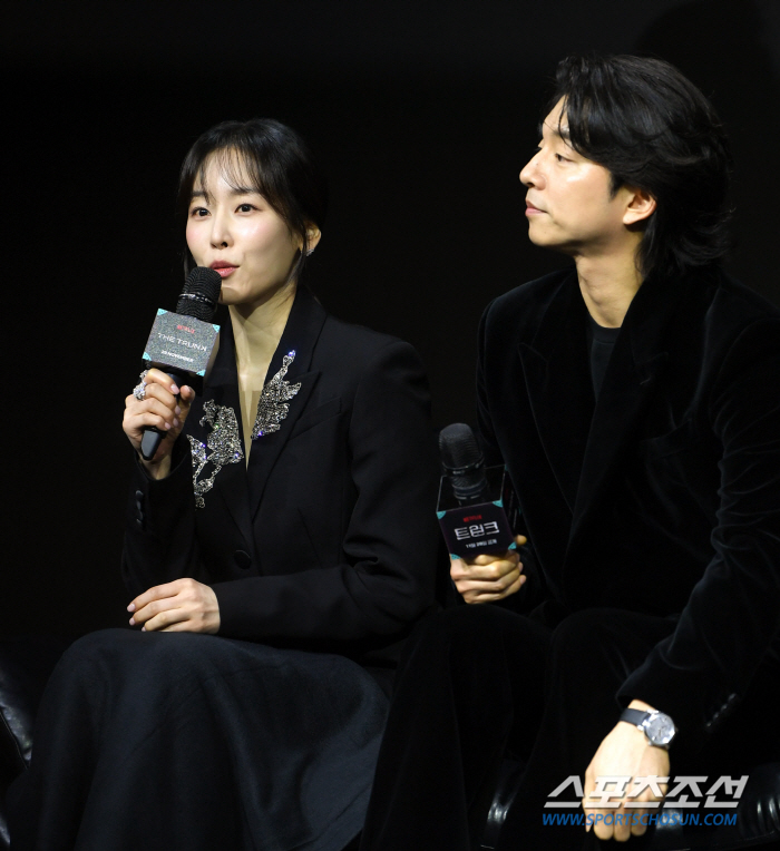  Seo Hyun-jin 'Glory to work with Guardian'