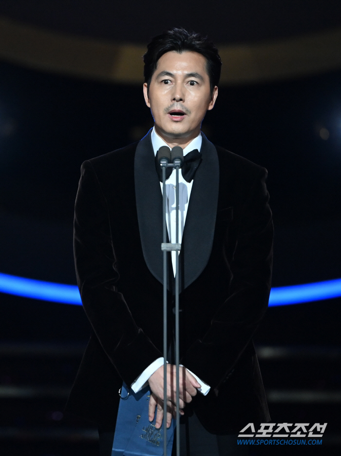  Jung Woo-sung 'I'll take responsibility for the out-of-wedlock controversy.'Best Practices for Scandal Frontal Breakthrough'