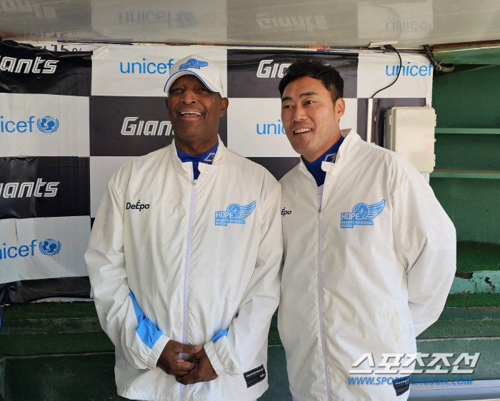 'For the first time in 14 years' How was the reunion of former coach of the black seagull Rooster with Lotte Fan in Busan? 