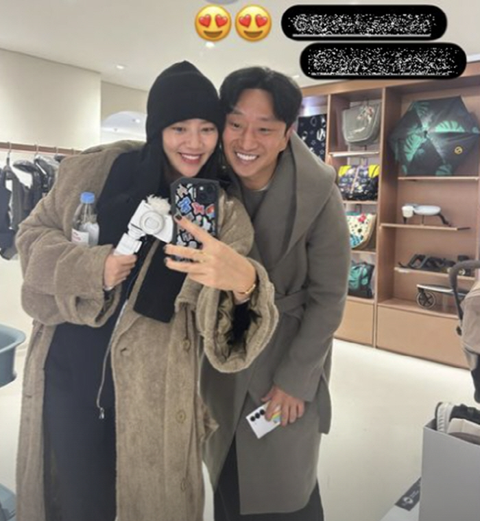 'Lee Kyu-hyuk ♥' Son Dam-bi and Song Joong-ki also bought a multimillion-won stroller' Shopping...My mom-to-be is excited