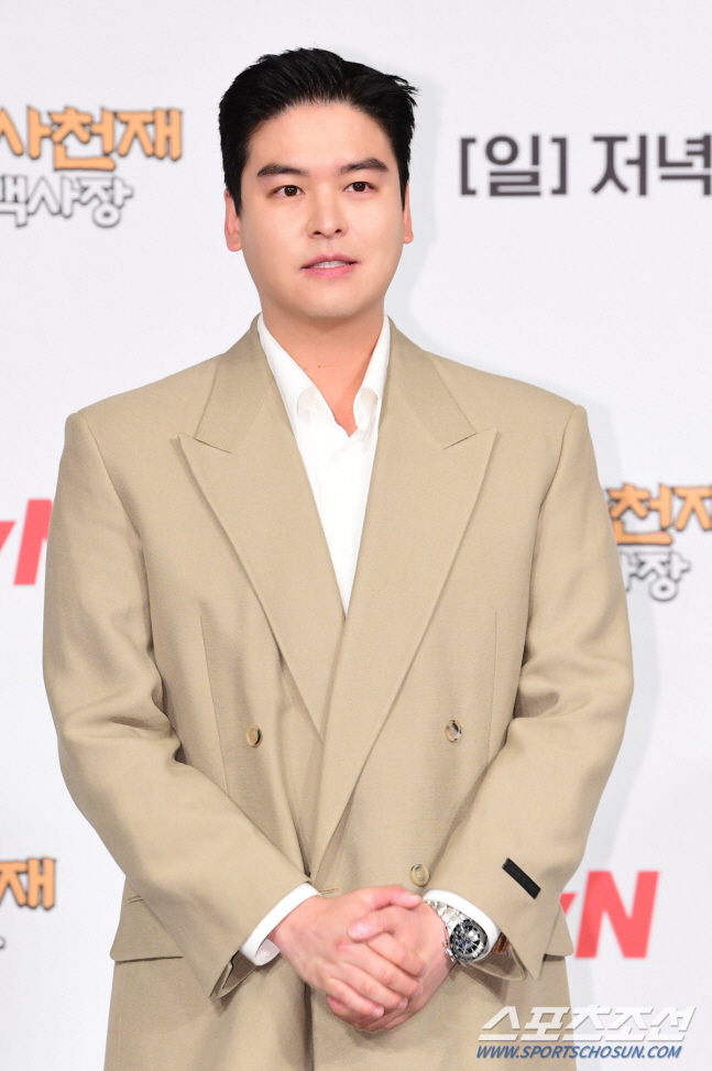 Lee Jang-woo put his name on the line 'Super awesome 'I'm out...Upon a fresh start 'MBC's highest ratings'Changed 'Country Village Lee Jang-woo'