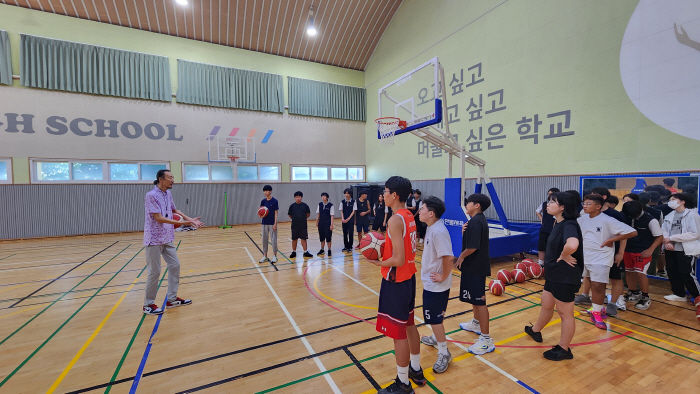 Sports Promotion Corporation completed the '2024 Sports Star Sports Classroom' successfully, expanding opportunities for youth participation in sports in underprivileged areas