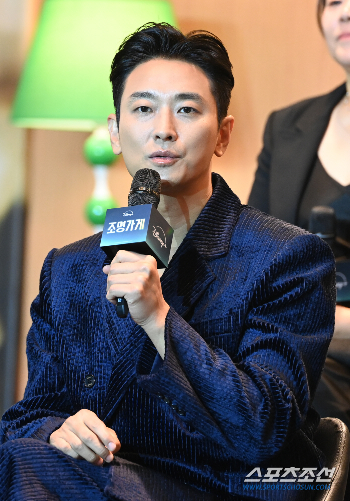 'Lightning Shop'Joo Ji-hoon'Your facial expression is not showing because of your sunglasses,'Breathing Control' made the details come to life with acting