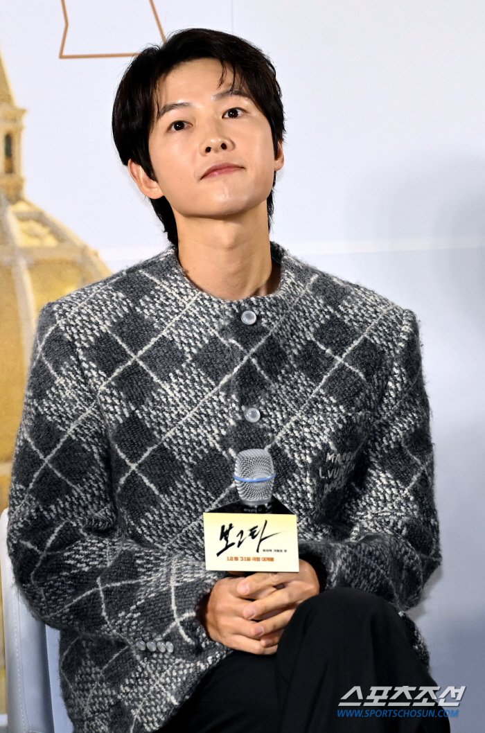'Getting greedy'Two kids 父' Song Joong-ki → Lee Hee-jun 'Bogota,' Hot Survival (Roundup)